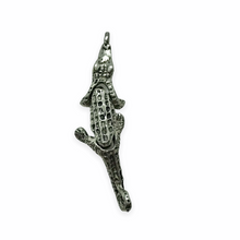 Load image into Gallery viewer, Articulated alligator crocodile charm pendant 1pc silver tone pewter 35mm