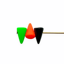 Load image into Gallery viewer, Czech glass baby spike cone beads 30pc Halloween mix neon green orange black 8x5mm
