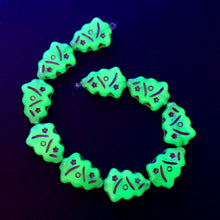 Load image into Gallery viewer, Czech glass Christmas tree beads 10pc uranium green opaline pink