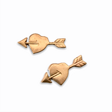Load image into Gallery viewer, Vintage brass stampings 10pc Valentine's  love heart with arrow