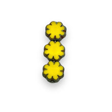 Load image into Gallery viewer, Czech glass table cut daisy flower beads 25pc yellow picasso 9mm
