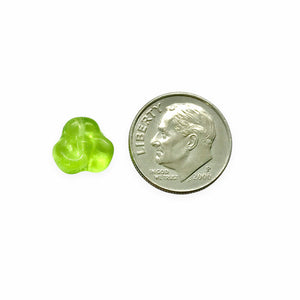 Czech glass 3 petal pansy trillium flower beads 25pc translucent green 9mm