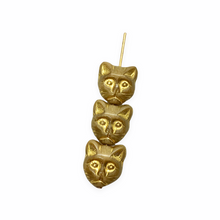 Load image into Gallery viewer, Czech glass cat face beads 10pc caramel silk gold 13x11mm
