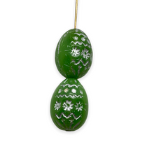 Load image into Gallery viewer, Czech glass large decorated Easter egg beads 4pc green silver 20x14mm
