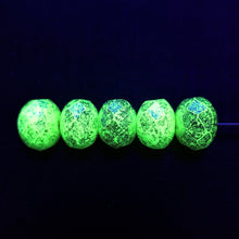 Load image into Gallery viewer, Czech glass faceted rondelle beads 25pc green with silver mercury 8x6mm UV glow

