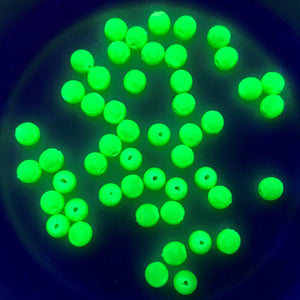 Czech glass round druk beads 100pc lime green pearl 4mm UV glow