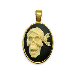 Laughing pirate skull resin oval cabochon cameo 4pc ivory black 18x25mm