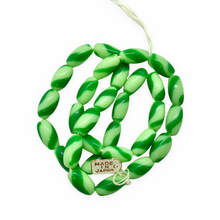 Load image into Gallery viewer, Wrapped Christmas candy glass beads 8 pcs green stripes
