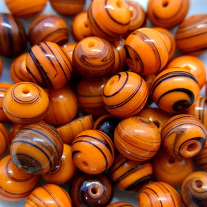 Vintage Japan round glass beads 20pc orange & black Halloween swirl 8mm-Orange Grove Beads